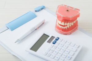 歯列矯正の費用検討のイメージ画像